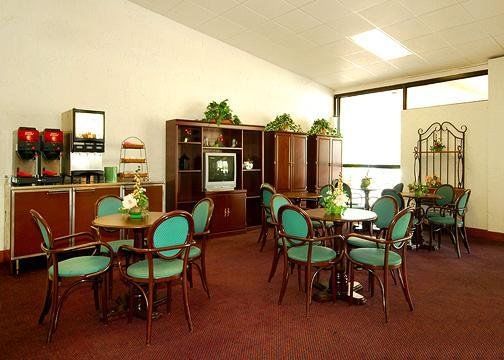 Rodeway Inn & Conference Center Orange Park Restoran gambar