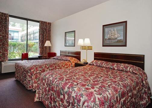 Rodeway Inn & Conference Center Orange Park Bilik gambar